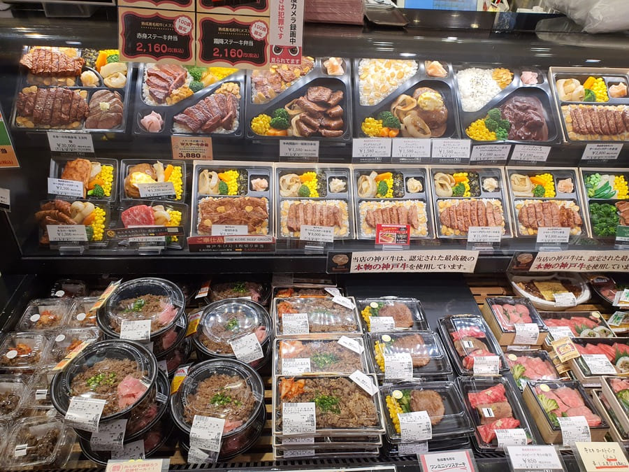 japanese-convenience-store-lunch-box-1