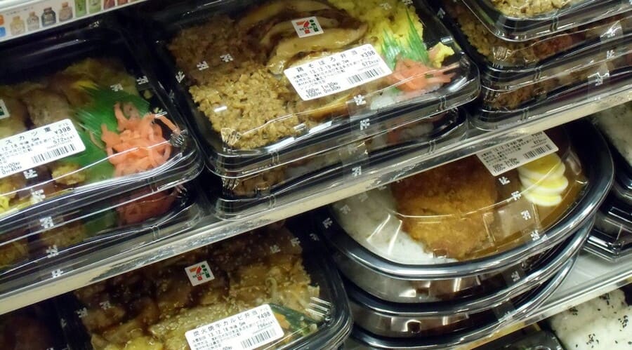 japanese-convenience-store-lunch-box-21